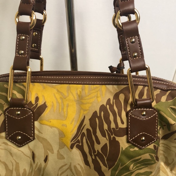 ETIENNE AIGNER brown canvas multi colored shoulder bag. Gold hardware. - Picture 7 of 16